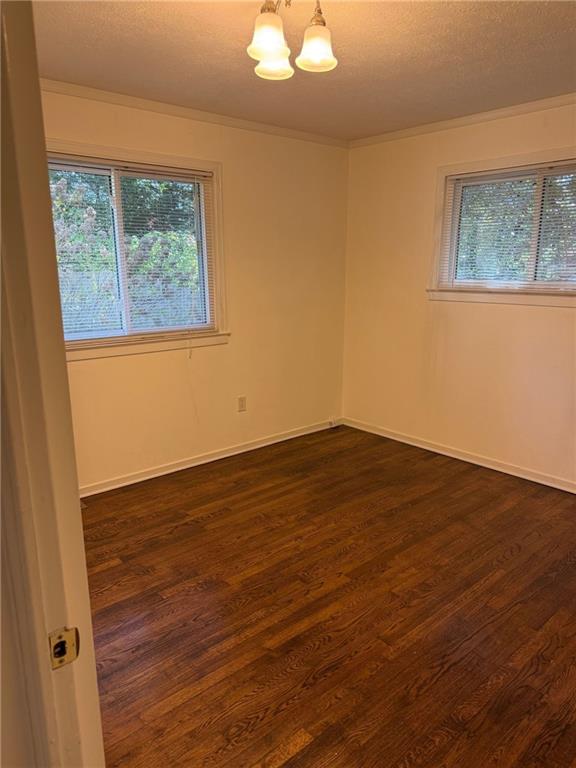 2961 Parkridge Drive NE