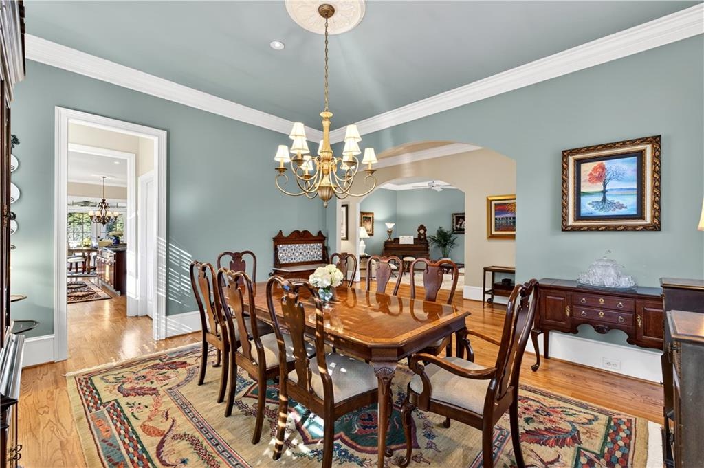 1136 Bellewood Square