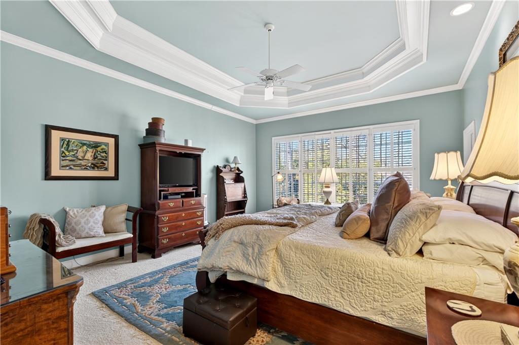 1136 Bellewood Square