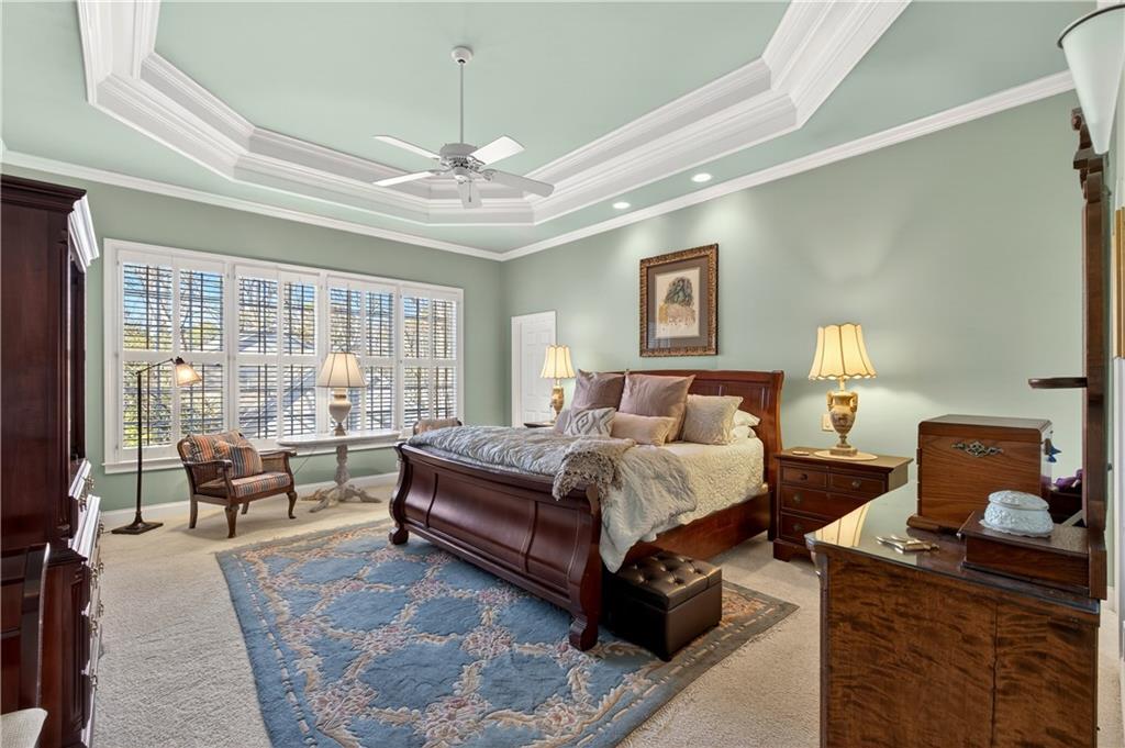 1136 Bellewood Square