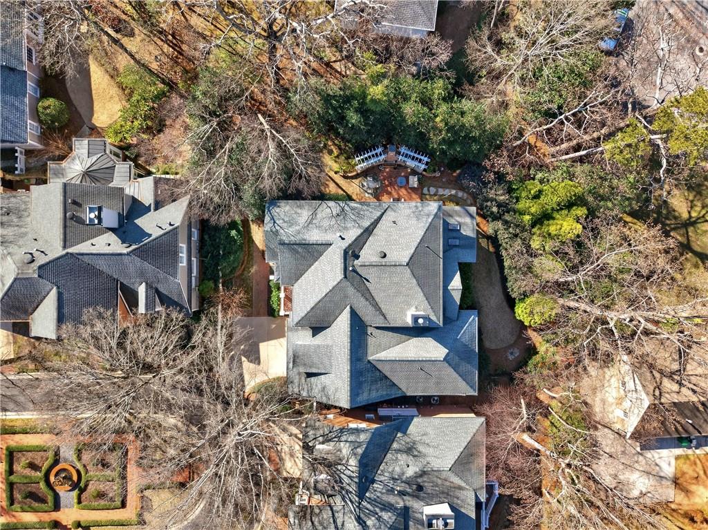 1136 Bellewood Square