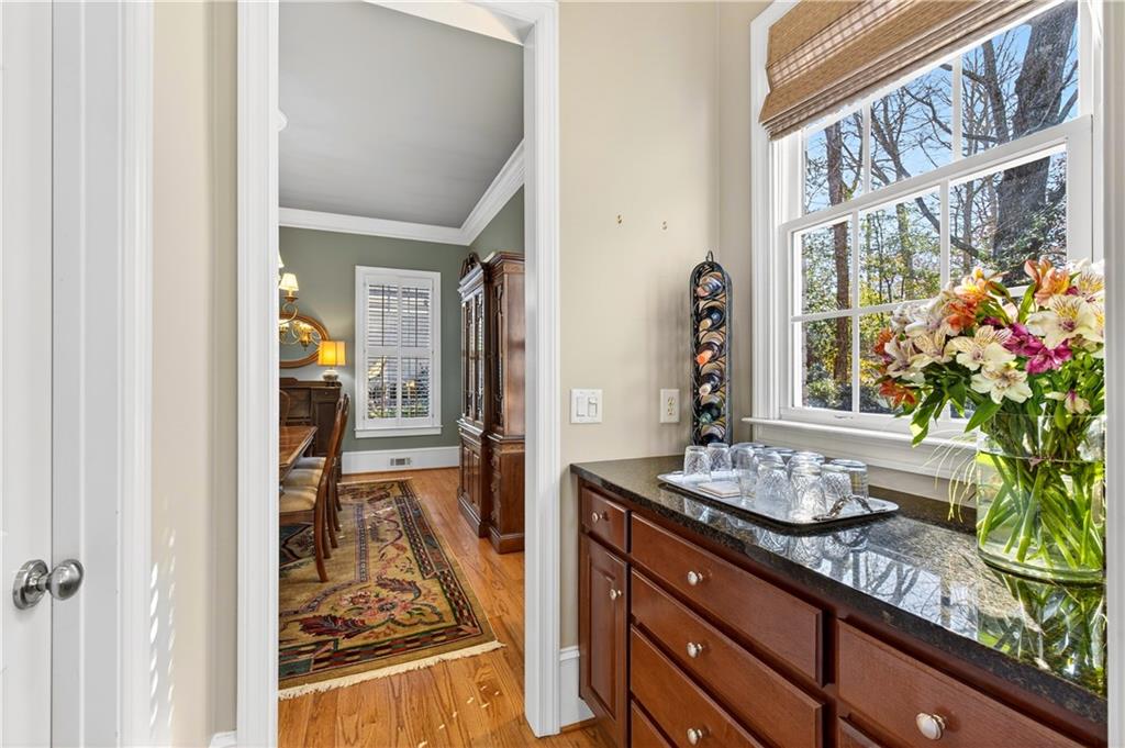 1136 Bellewood Square