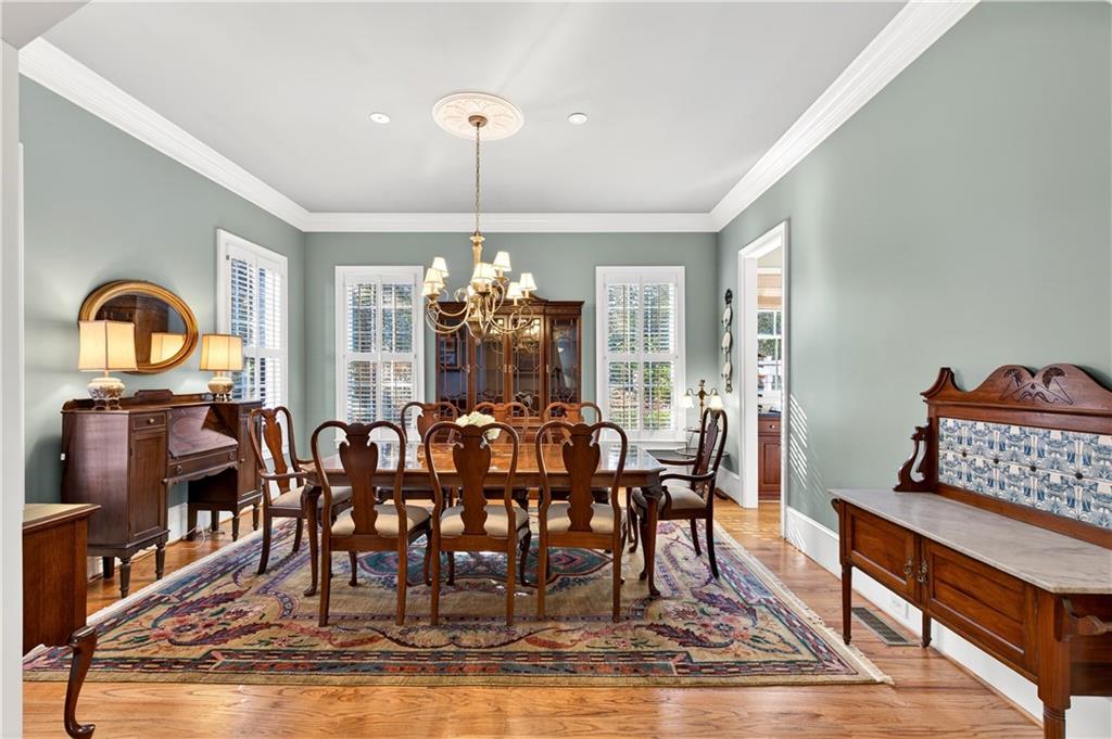 1136 Bellewood Square