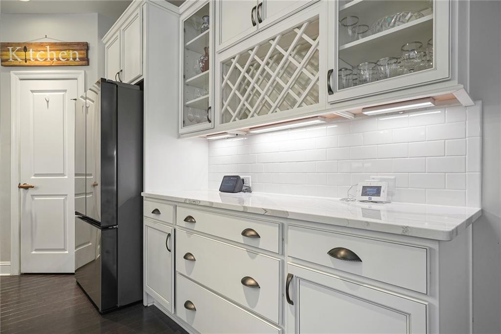 6425 Westbay Terrace