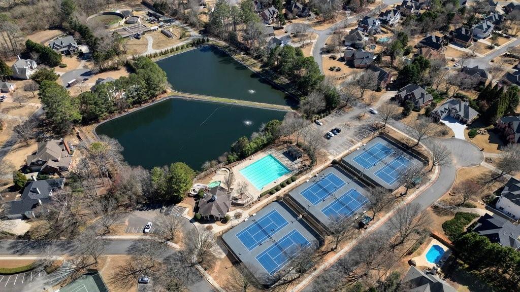 6690 Brookline Court