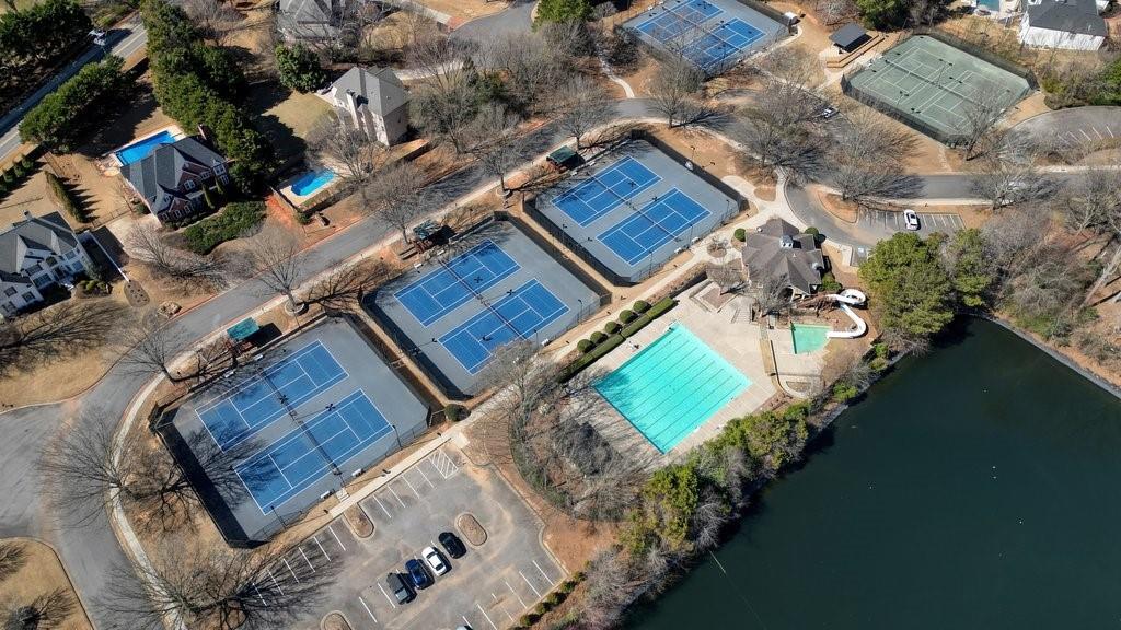 6690 Brookline Court