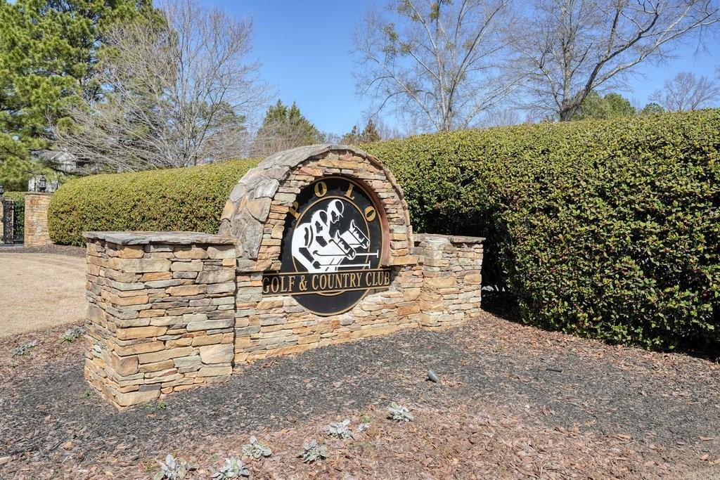 6690 Brookline Court