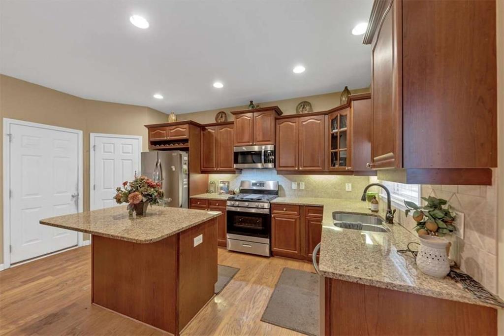 1136 Flagstone Way