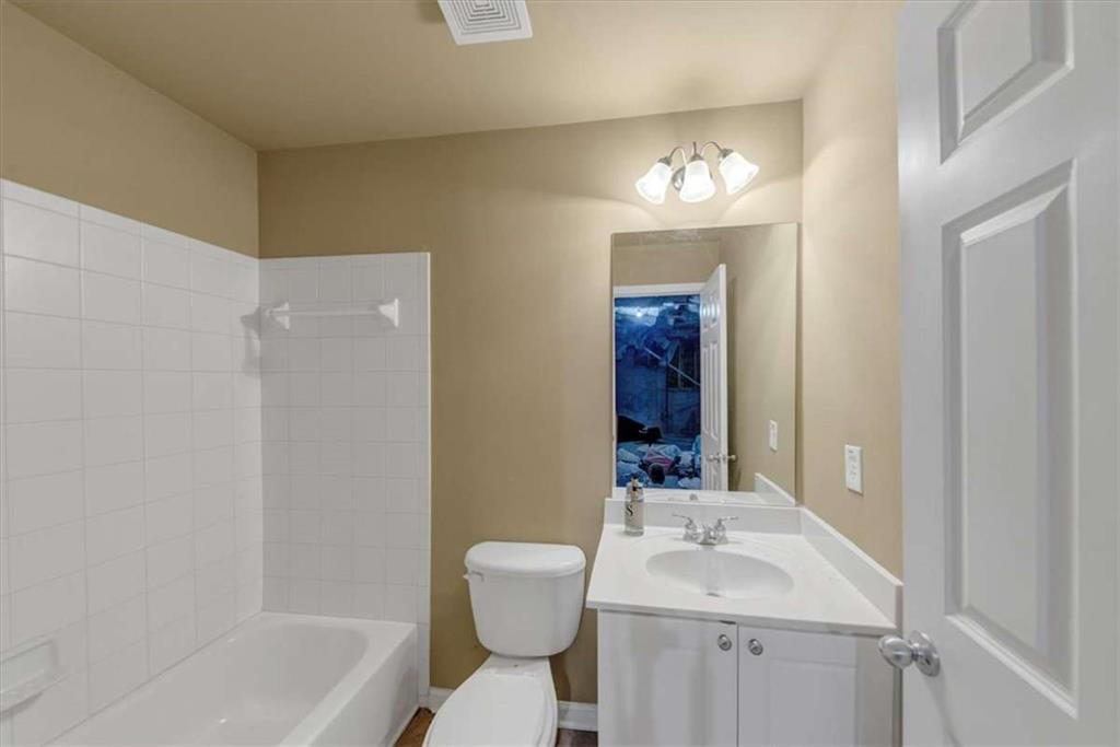 1136 Flagstone Way