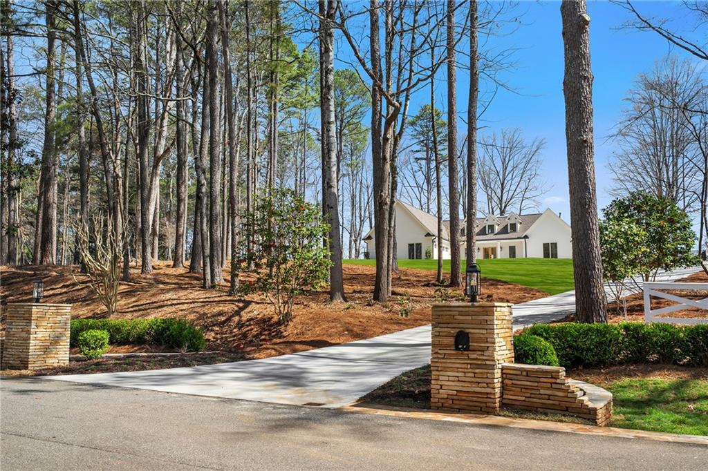 15445 Thorntree Run