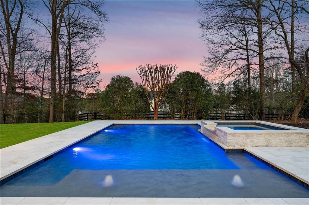 15445 Thorntree Run