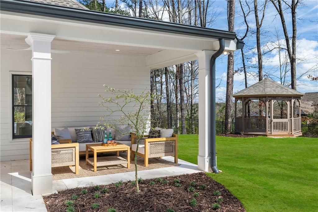 15445 Thorntree Run