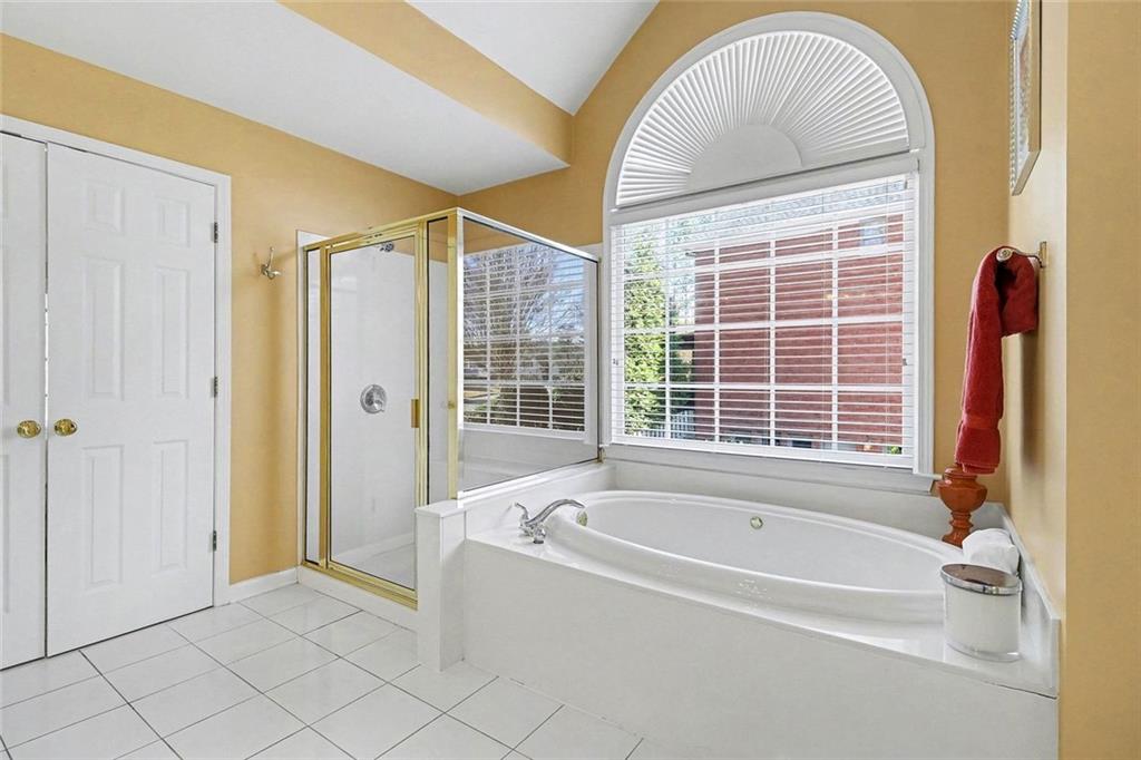 565 Abbeywood Drive