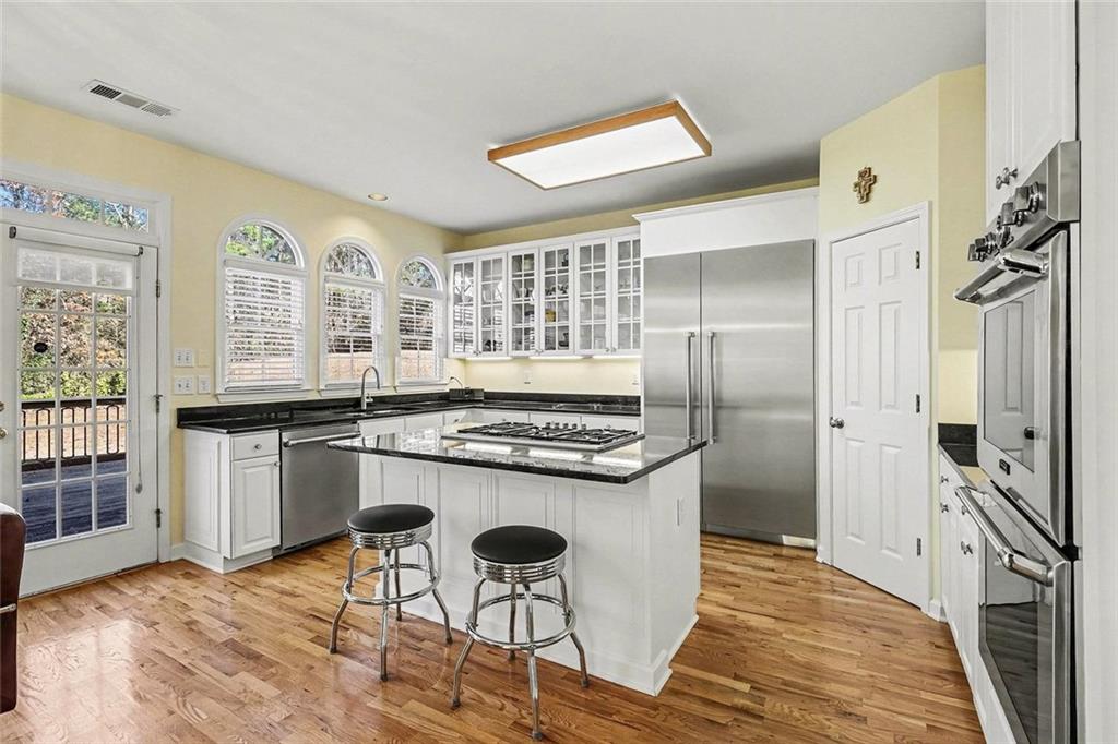 565 Abbeywood Drive