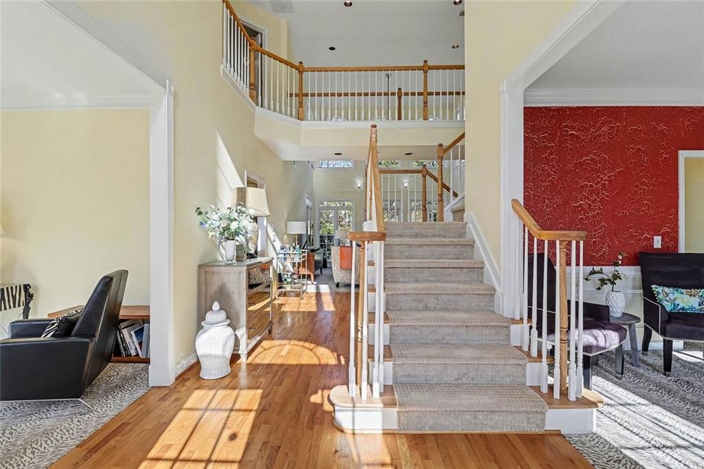 565 Abbeywood Drive