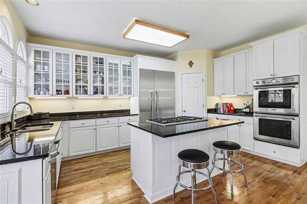 565 Abbeywood Drive