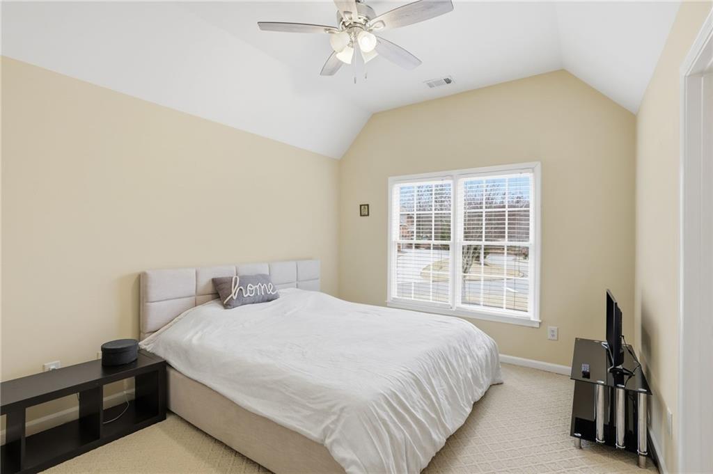 5810 Broadwater Trail