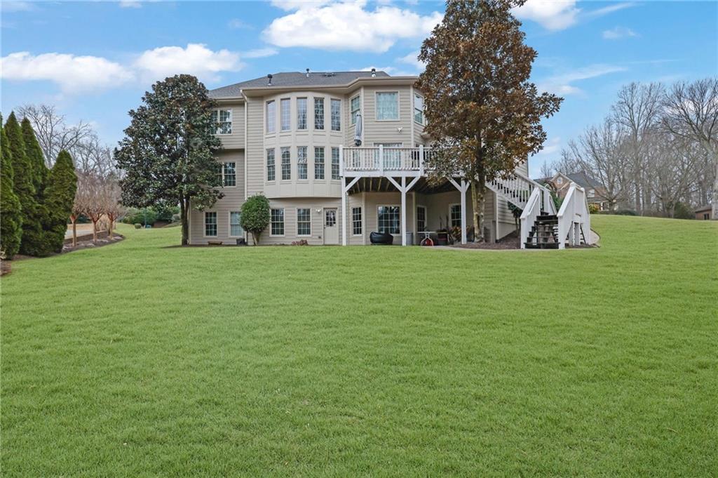 5810 Broadwater Trail