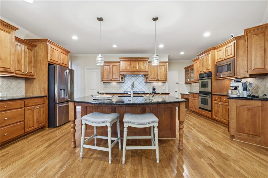 5810 Broadwater Trail