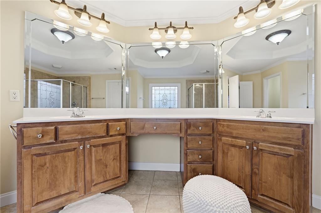 5810 Broadwater Trail