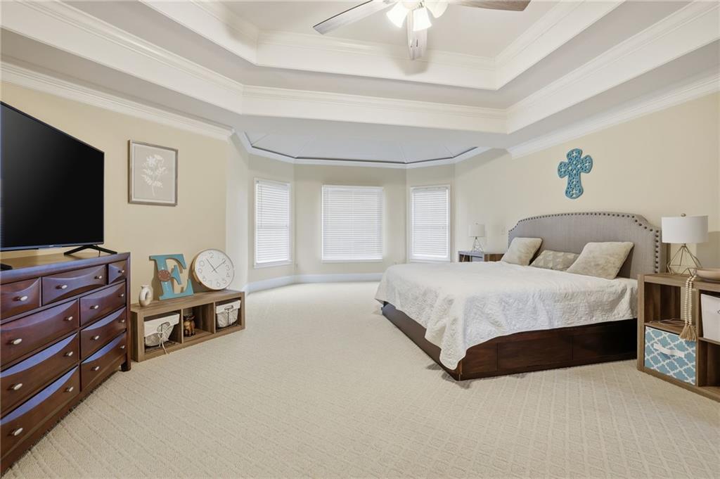 5810 Broadwater Trail