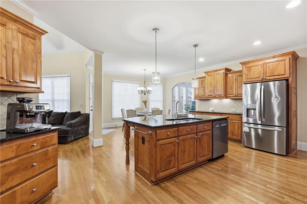 5810 Broadwater Trail