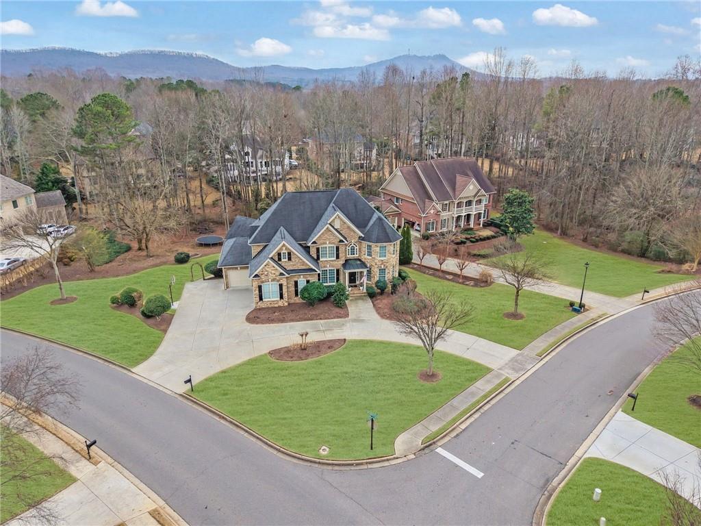 5810 Broadwater Trail