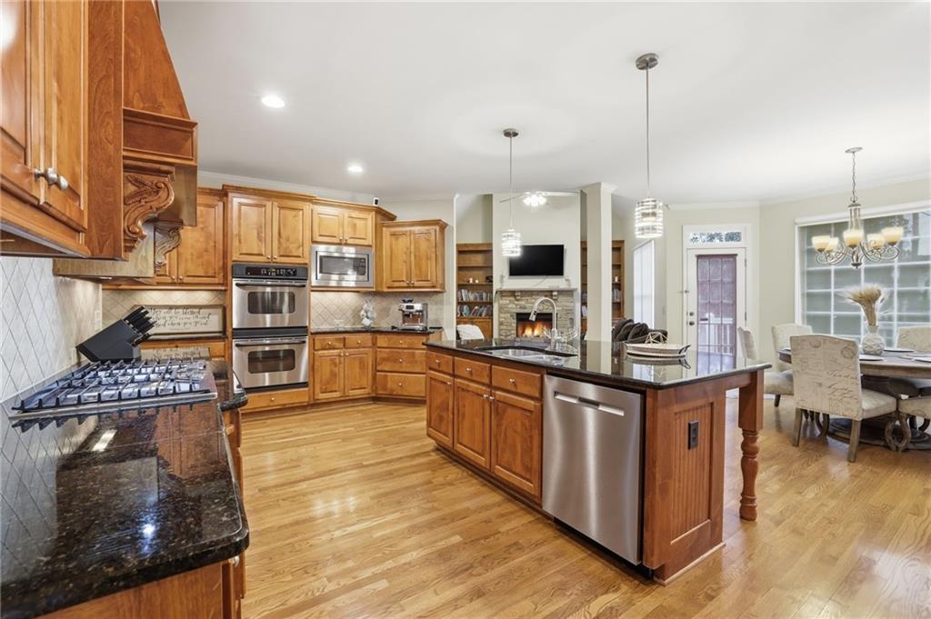 5810 Broadwater Trail