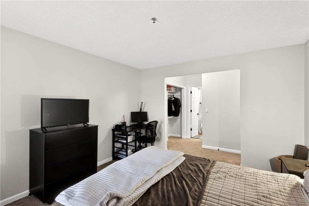 305 Cobblestone Trail