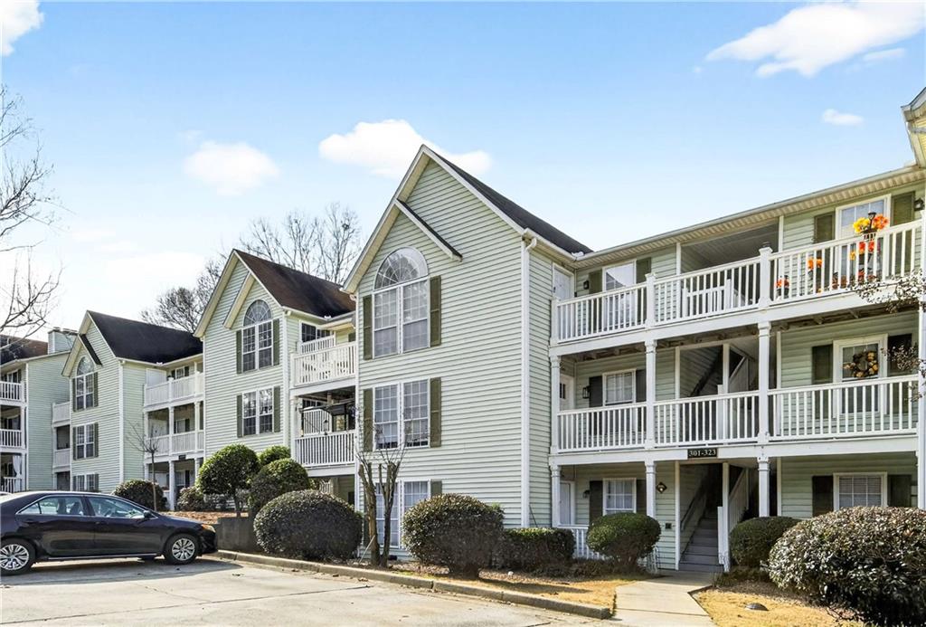 305 Cobblestone Trail