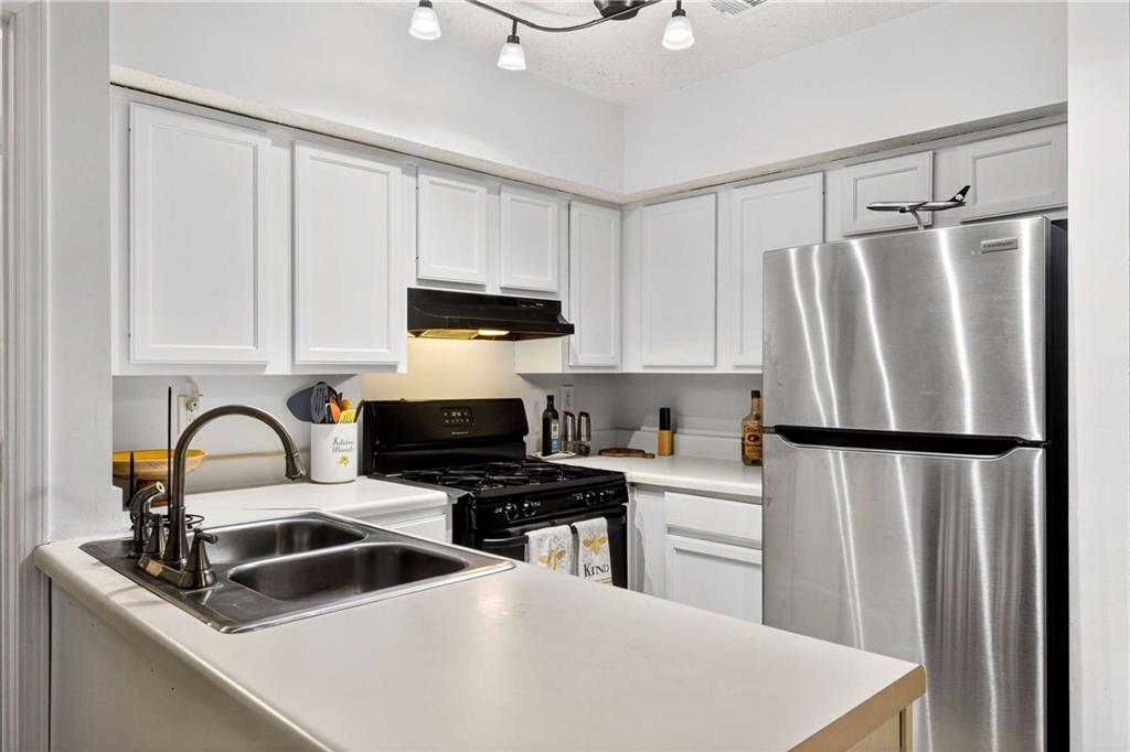305 Cobblestone Trail