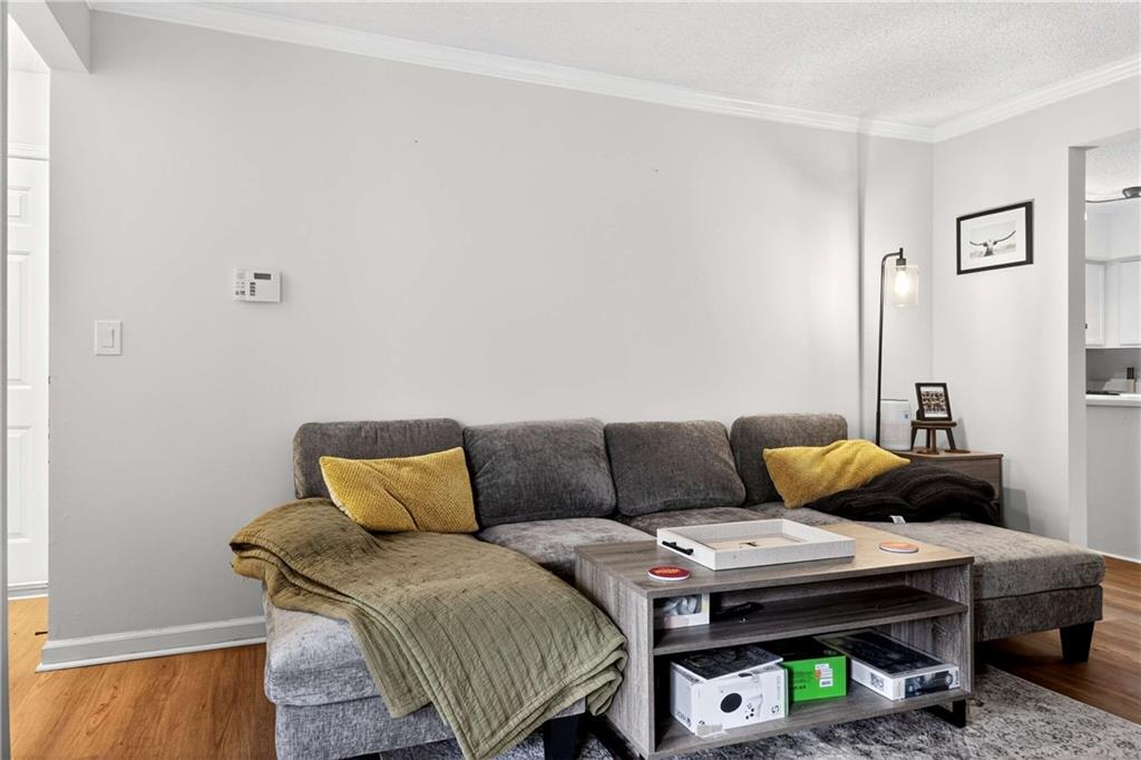 305 Cobblestone Trail
