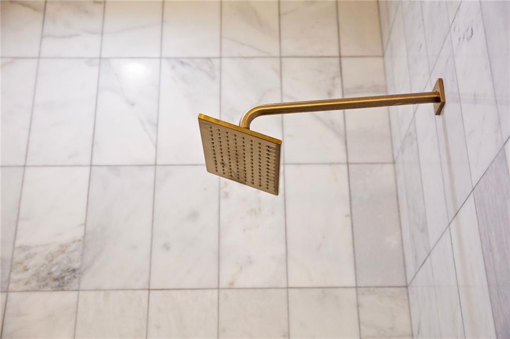 1152 Oakland Drive SW