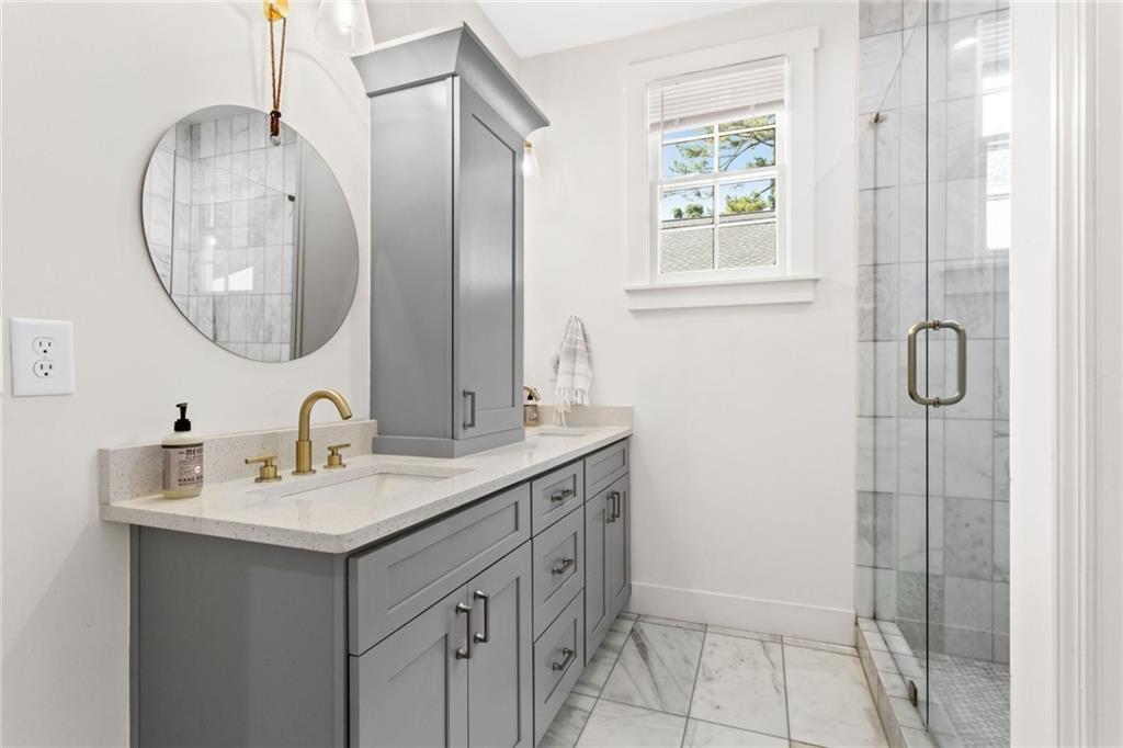 1152 Oakland Drive SW