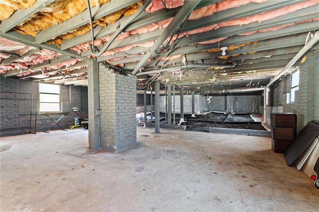 1152 Oakland Drive SW