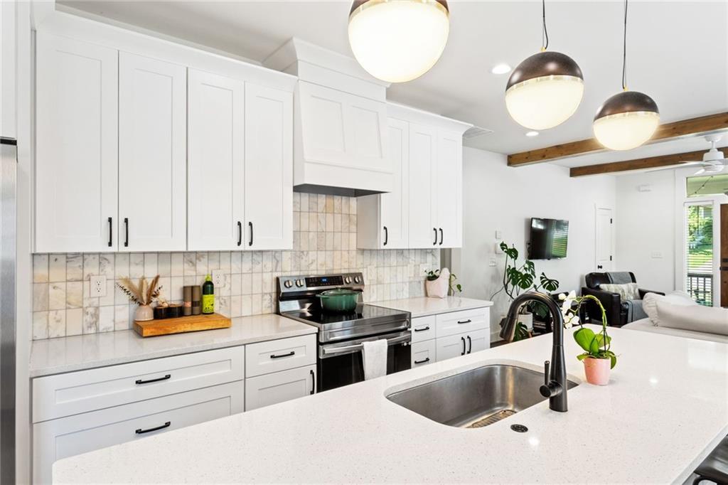 1152 Oakland Drive SW