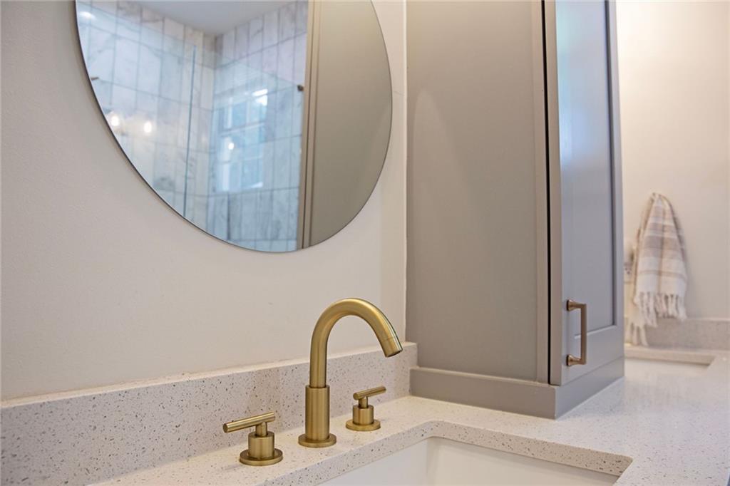 1152 Oakland Drive SW