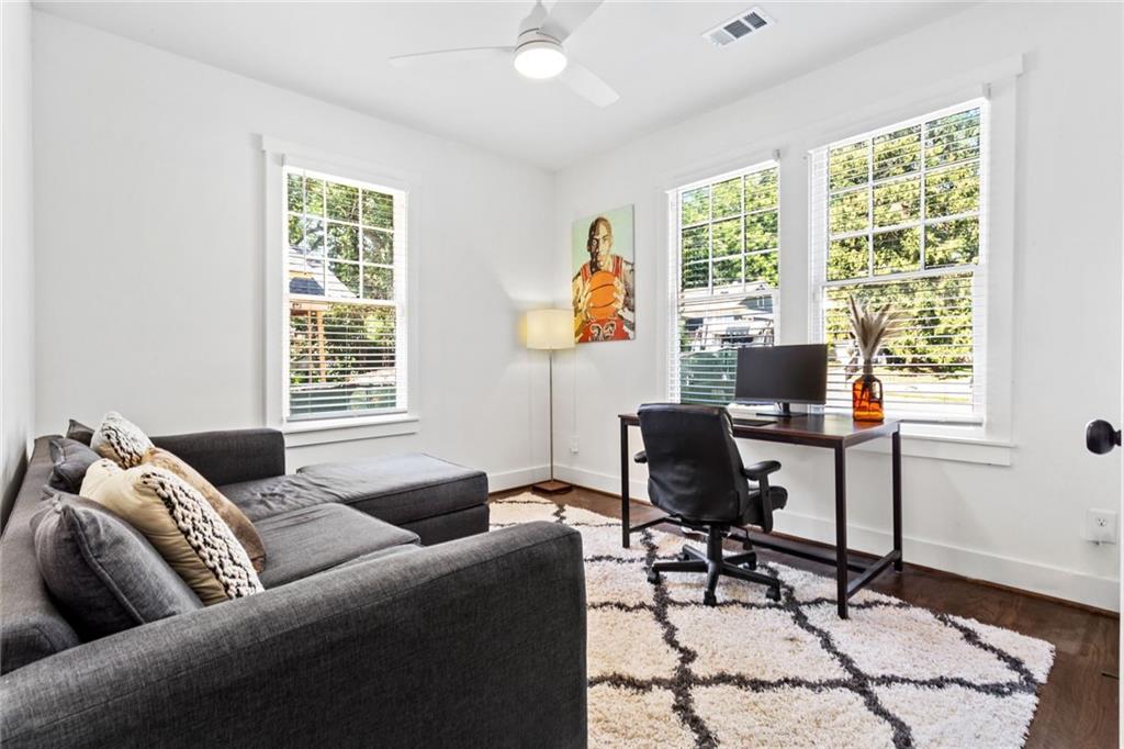 1152 Oakland Drive SW