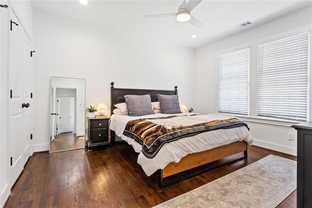 1152 Oakland Drive SW