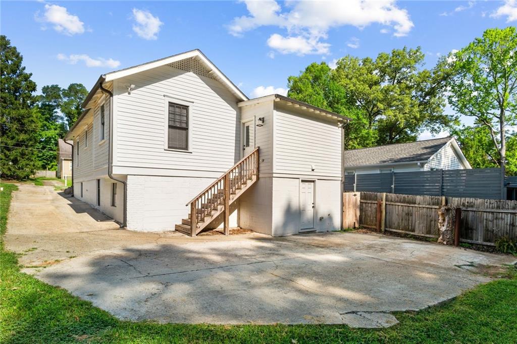 1152 Oakland Drive SW