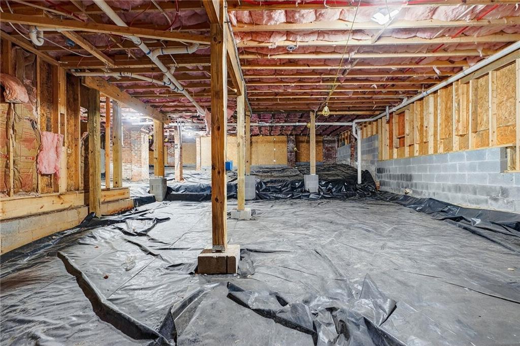 1054 White Oak Avenue SW