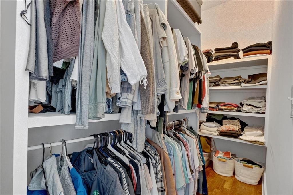 1054 White Oak Avenue SW