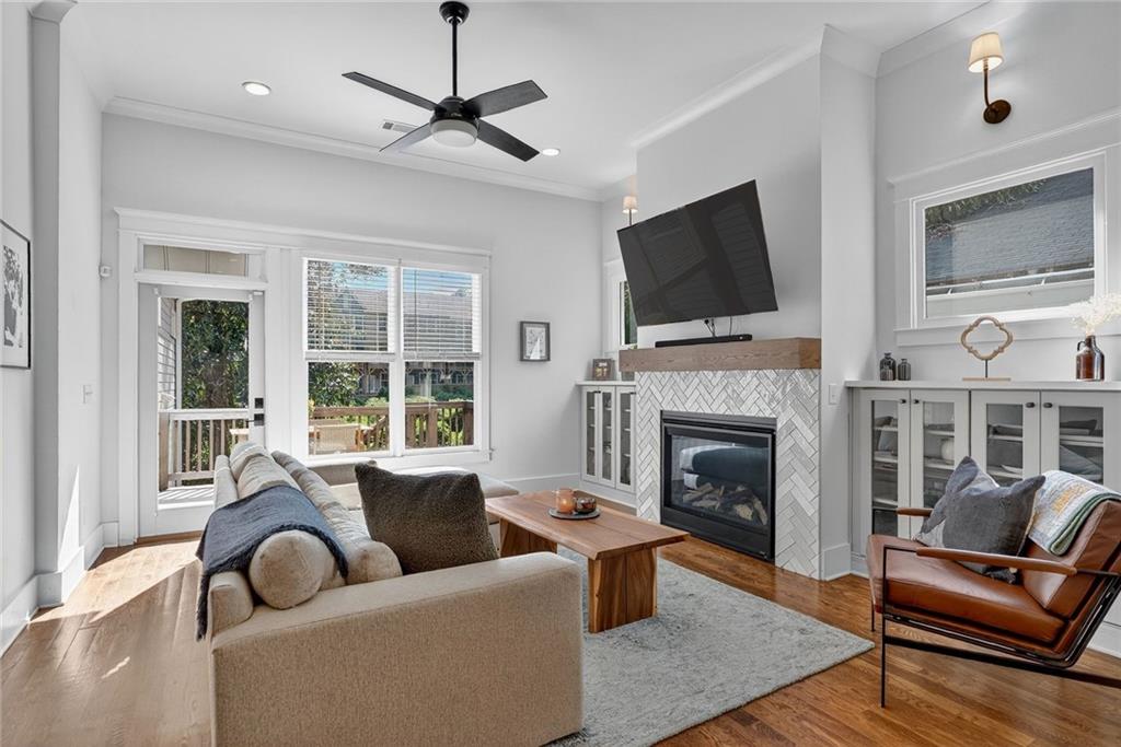 1054 White Oak Avenue SW