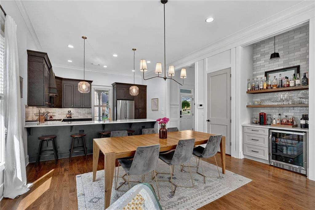 1054 White Oak Avenue SW