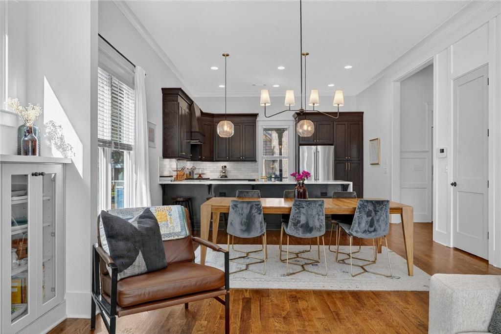 1054 White Oak Avenue SW