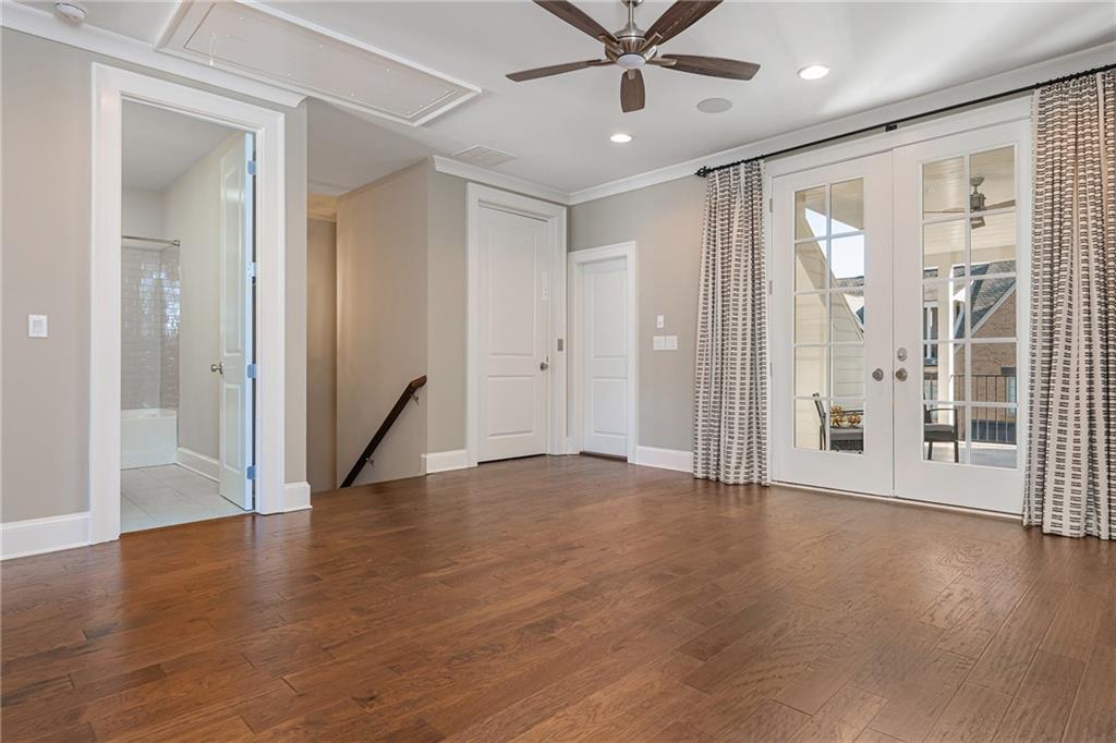 121 Lily Garden Place