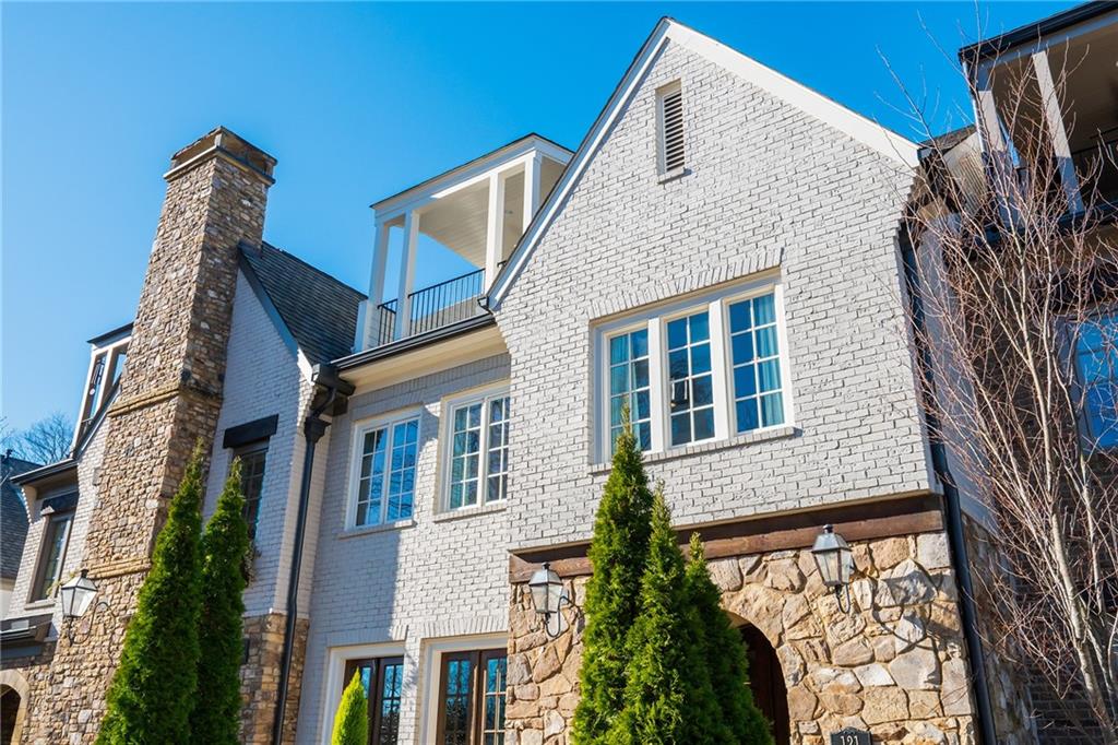 121 Lily Garden Place