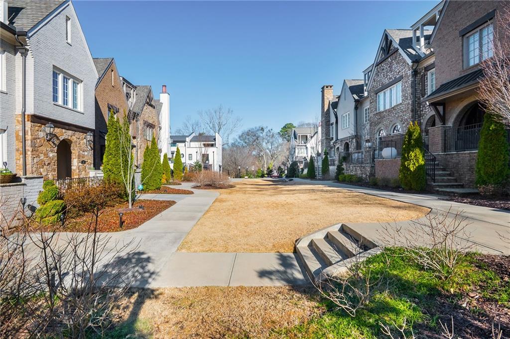 121 Lily Garden Place