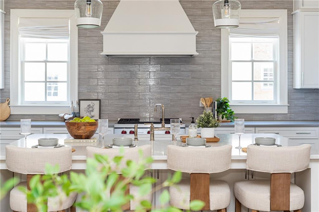 121 Lily Garden Place