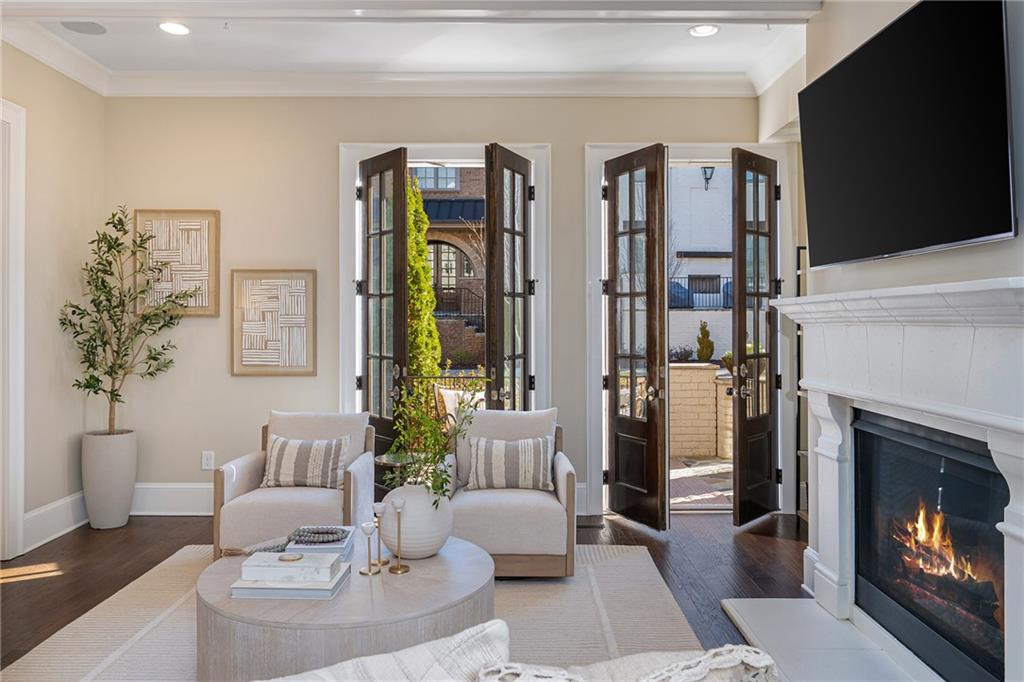 121 Lily Garden Place